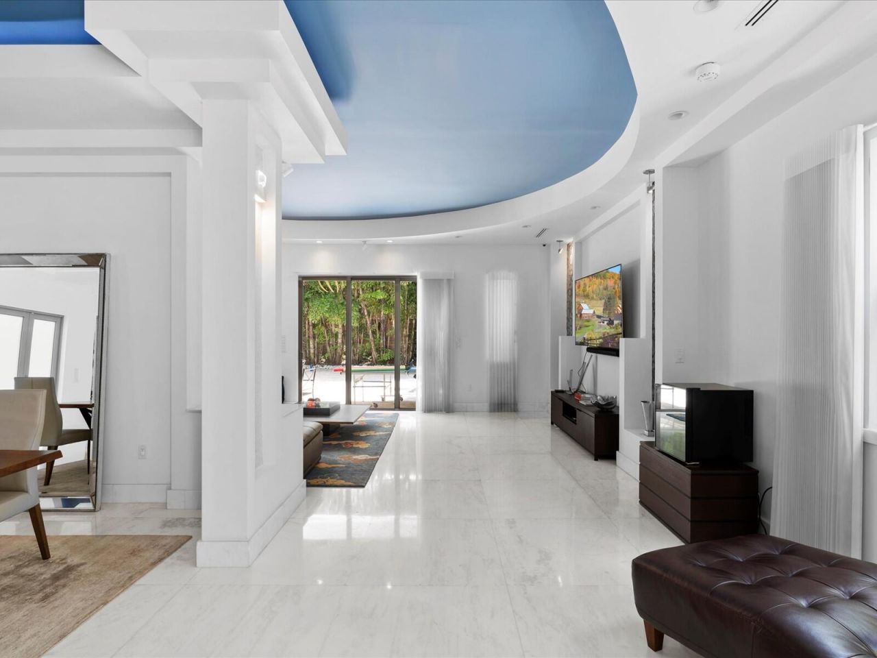 3917 S Le Jeune Road, Miami, FL 33146 Photo