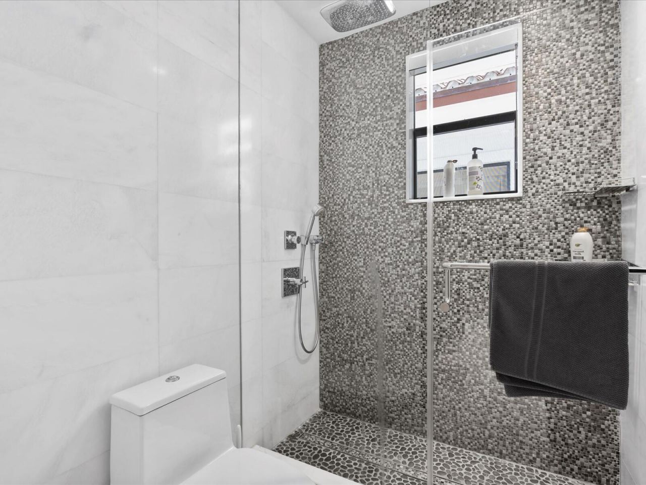 3917 S Le Jeune Road, Miami, FL 33146 Photo