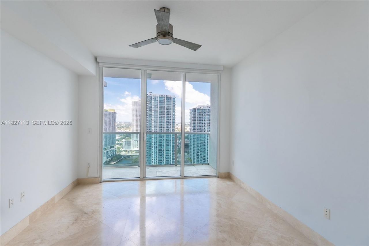 31 SE 5th St, Unit 4021, Miami, FL 33131 Photo