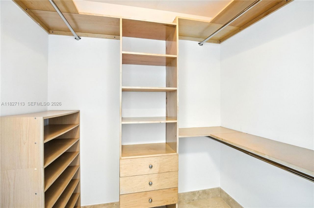 31 SE 5th St, Unit 4021, Miami, FL 33131 Photo