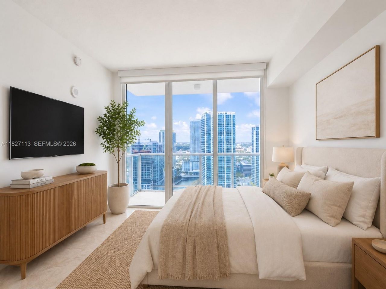 31 SE 5th St, Unit 4021, Miami, FL 33131 Photo