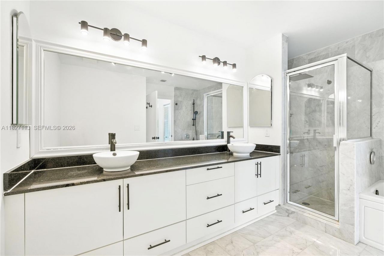 31 SE 5th St, Unit 4021, Miami, FL 33131 Photo