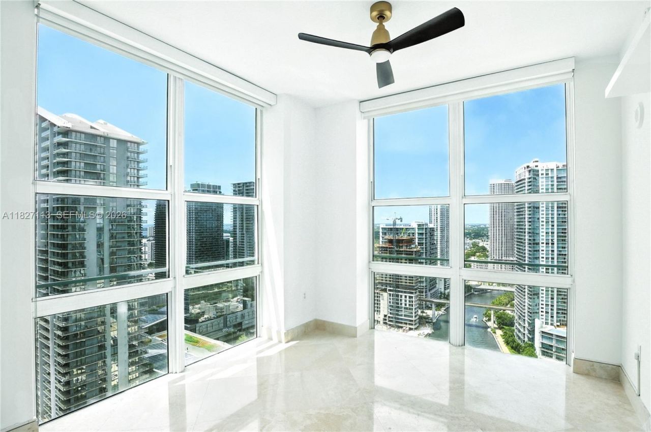31 SE 5th St, Unit 4021, Miami, FL 33131 Photo