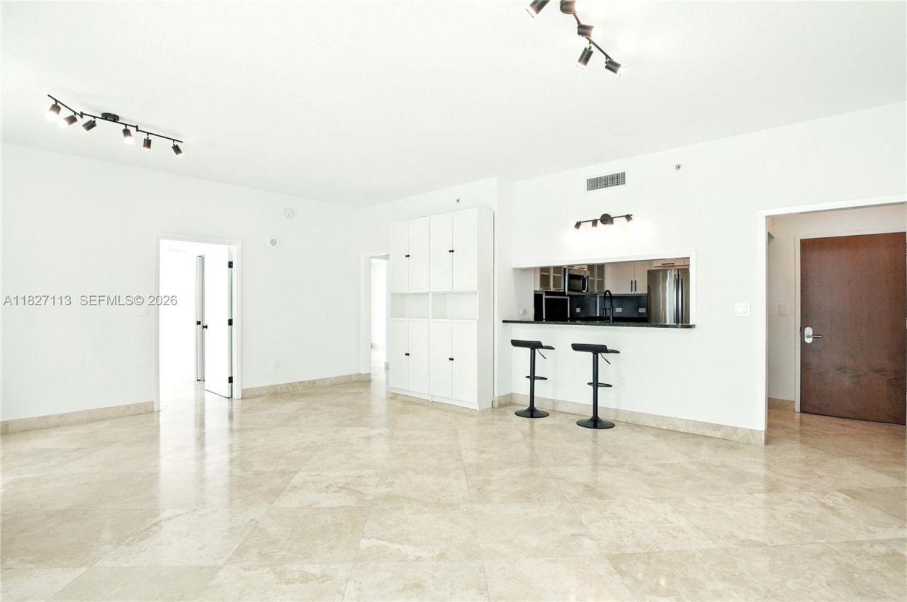 31 SE 5th St, Unit 4021, Miami, FL 33131 Photo