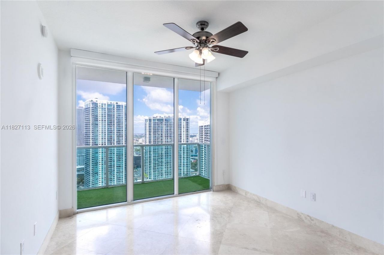 31 SE 5th St, Unit 4021, Miami, FL 33131 Photo