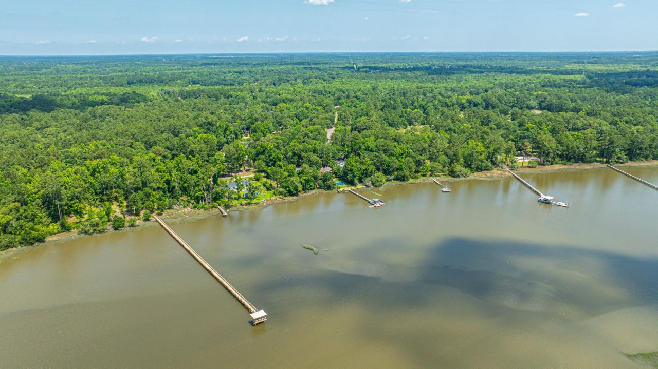 6076 Overlook Road Photo 19