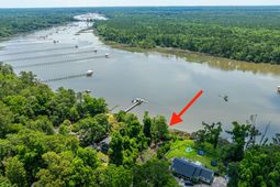 6076 Overlook Road photo 4