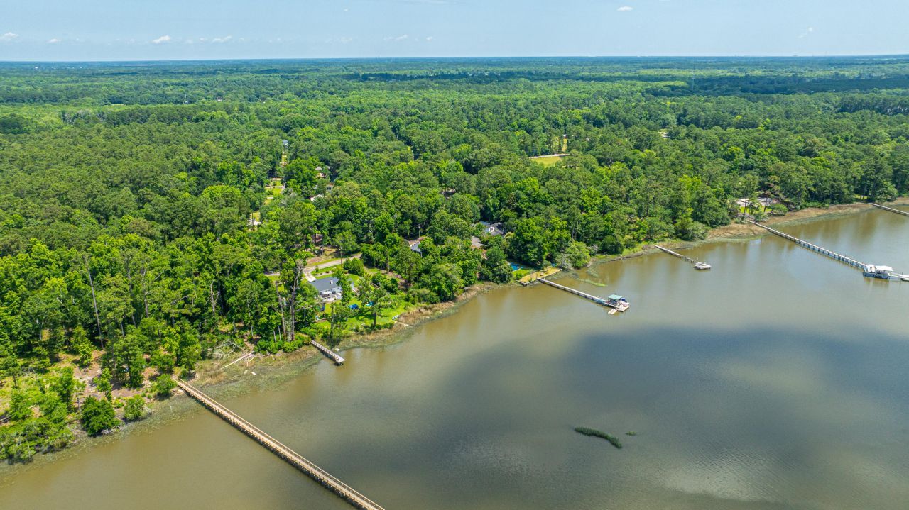 6076 Overlook Road Photo 21