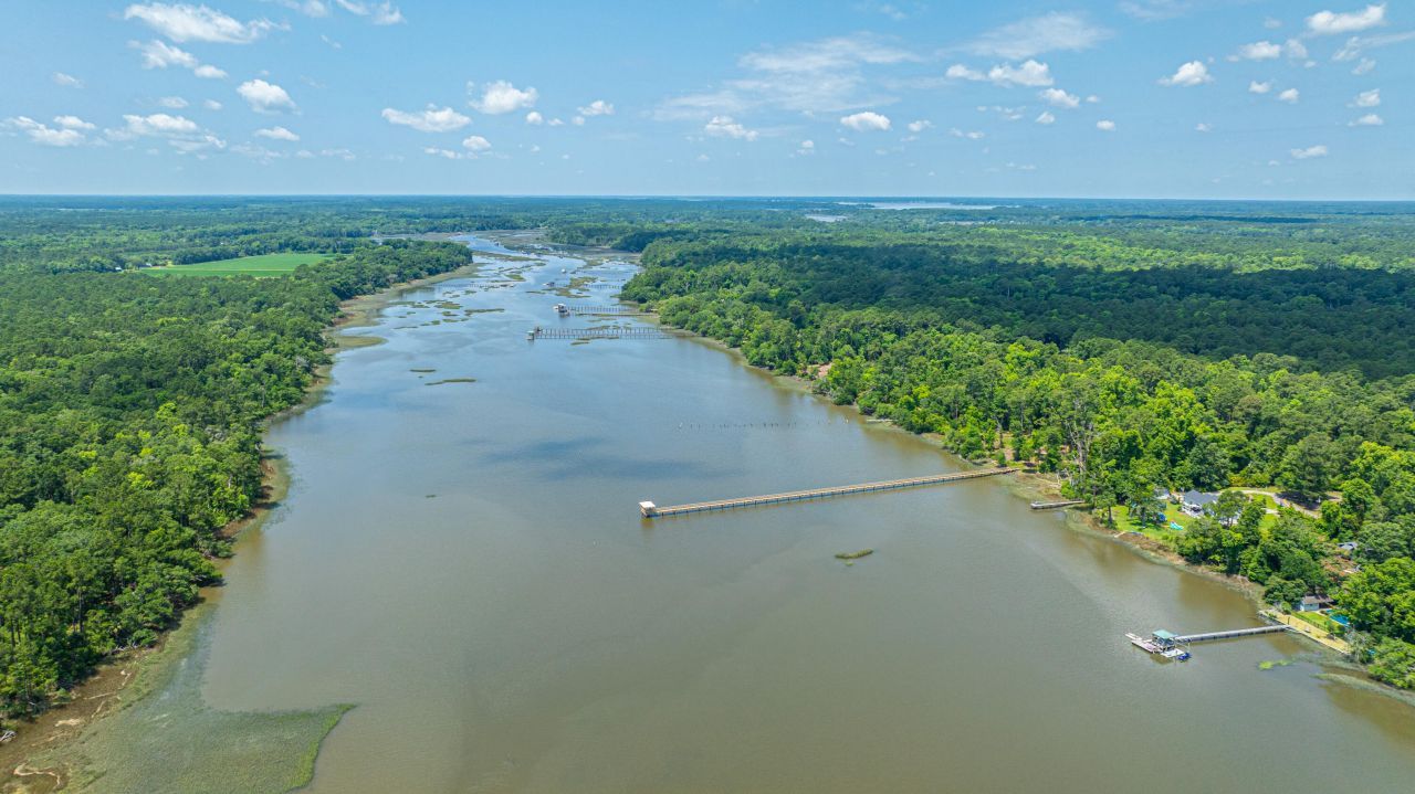 6076 Overlook Road Photo 25