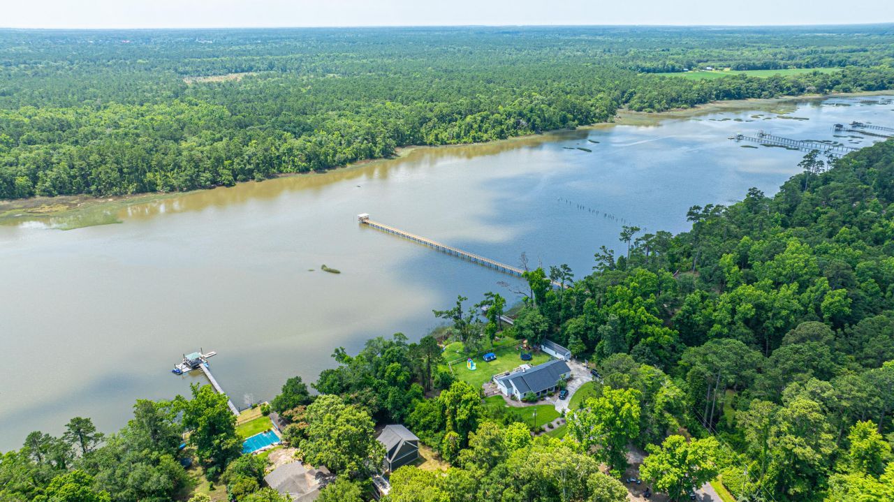 6076 Overlook Road Photo 30