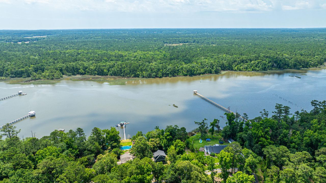 6076 Overlook Road Photo 31