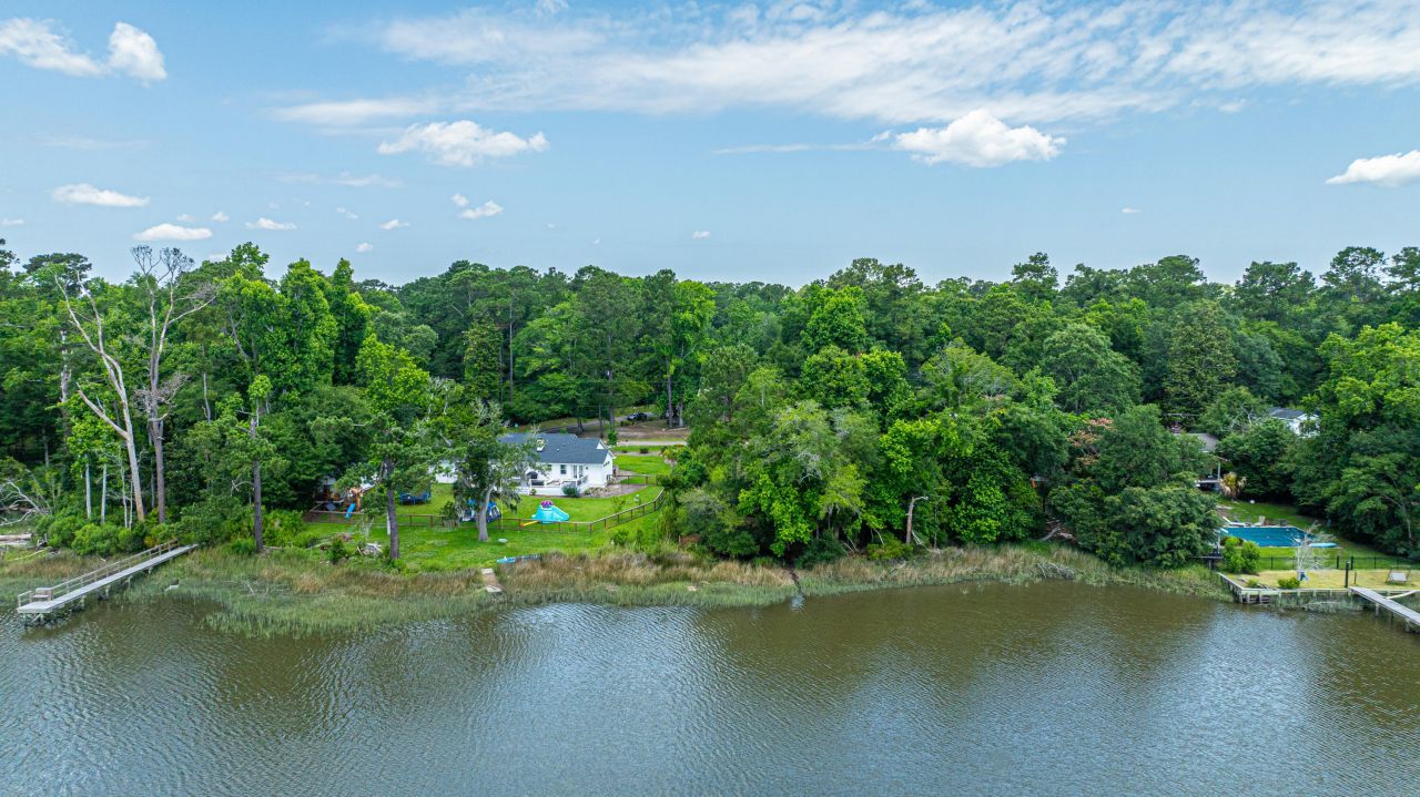 6076 Overlook Road Photo 35