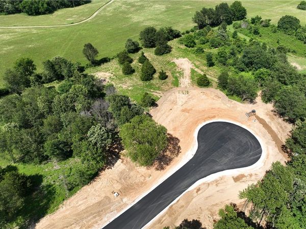 Wallys Way, Gentry, AR 72734