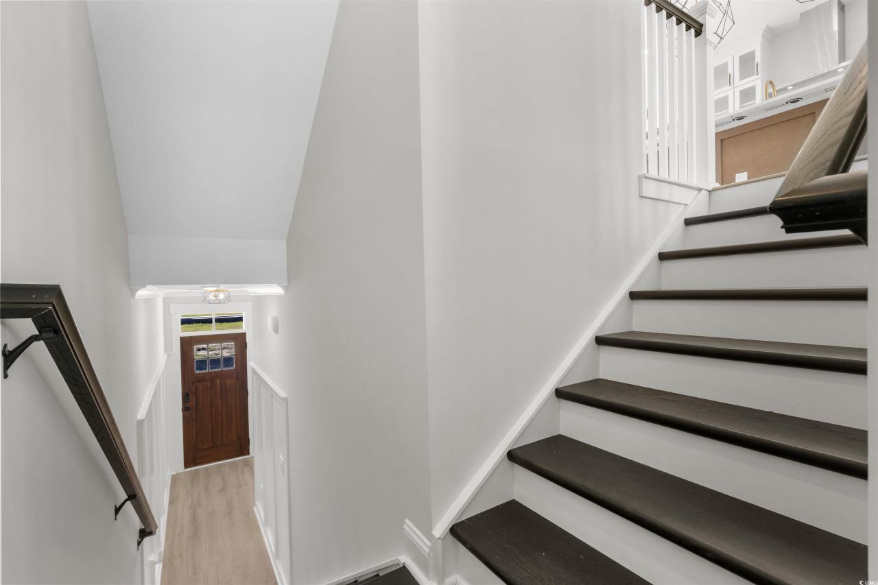 8461 Waltzing Waves Ct. Photo 6