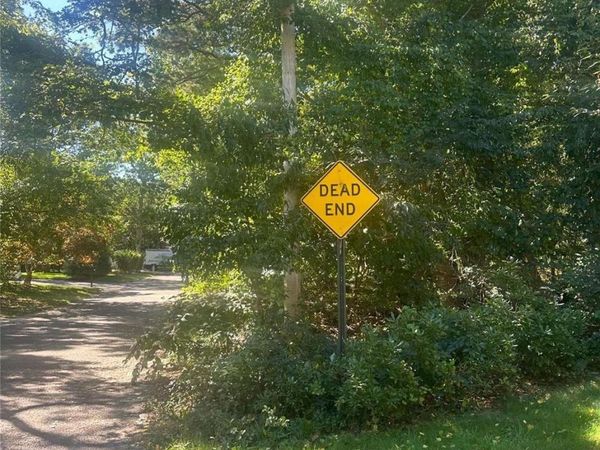 8 Shell Road, Hampton Bays, NY 11946