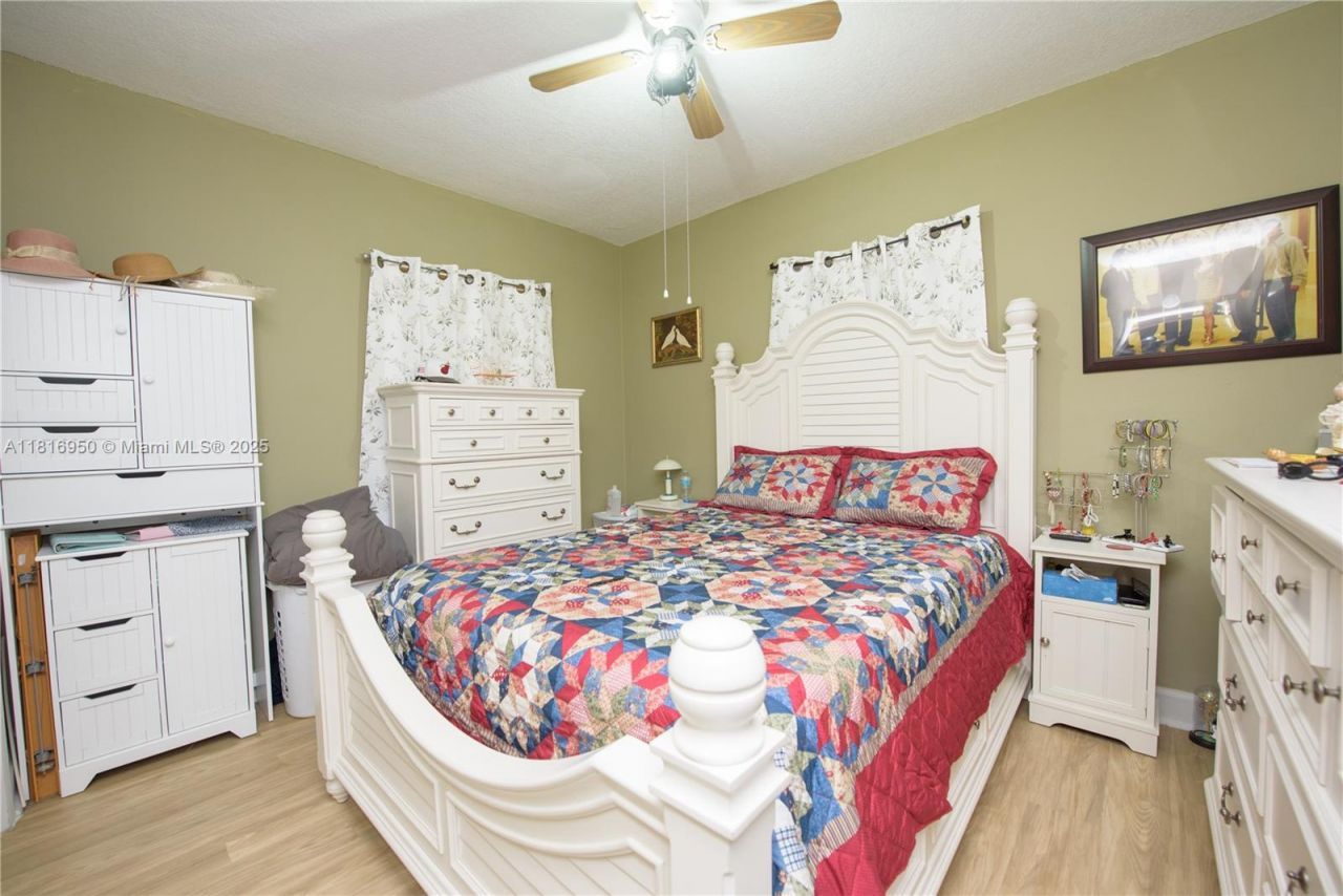 916 NW 3rd Ave, Homestead, FL 33030 Photo