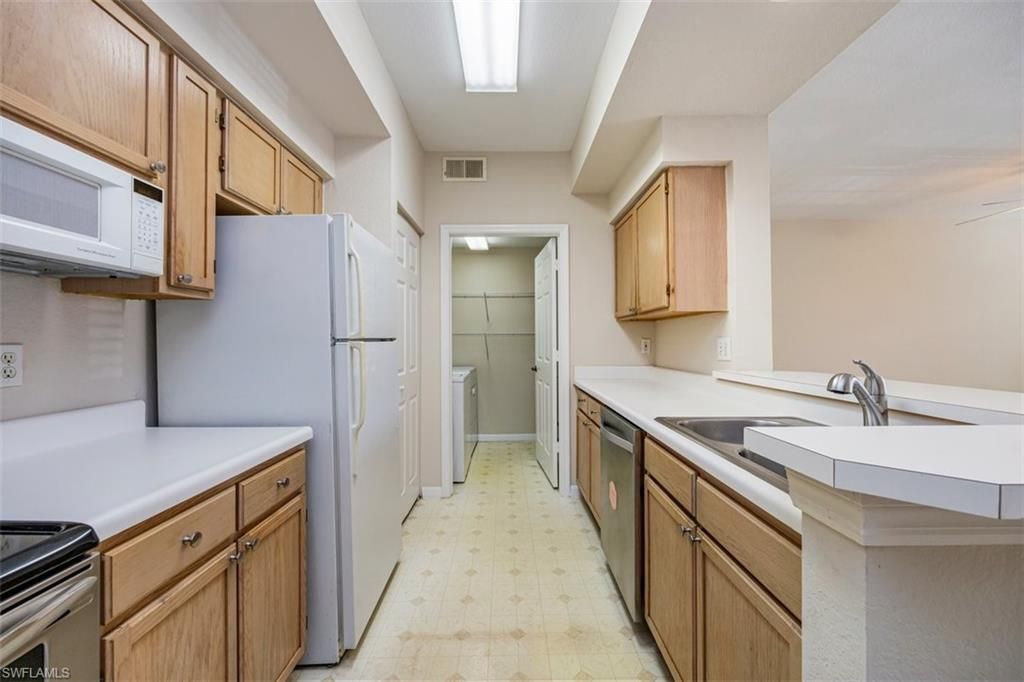 4635 Saint Croix Ln, Unit 1218, Naples, FL 34109 Photo