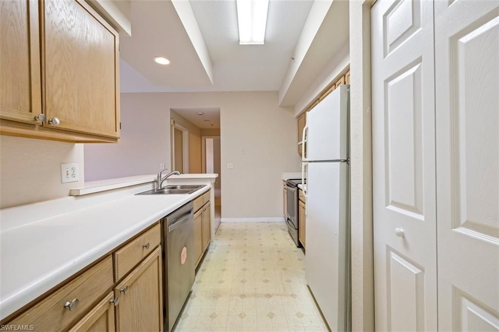4635 Saint Croix Ln, Unit 1218, Naples, FL 34109 Photo