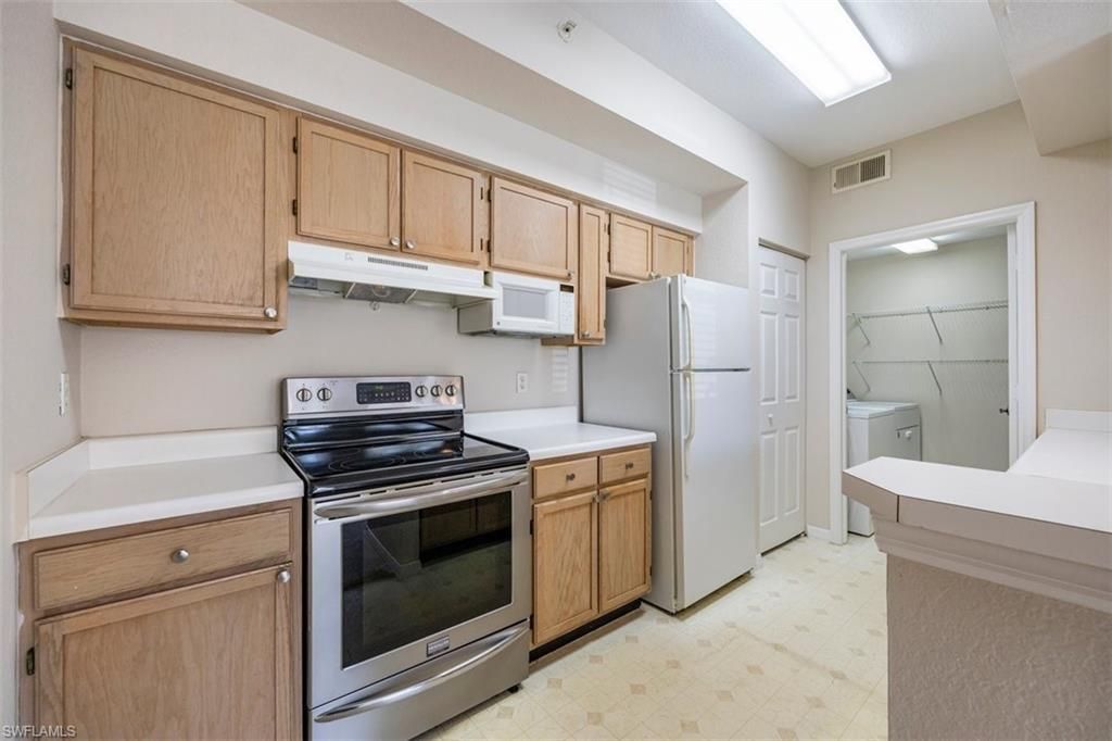 4635 Saint Croix Ln, Unit 1218, Naples, FL 34109 Photo