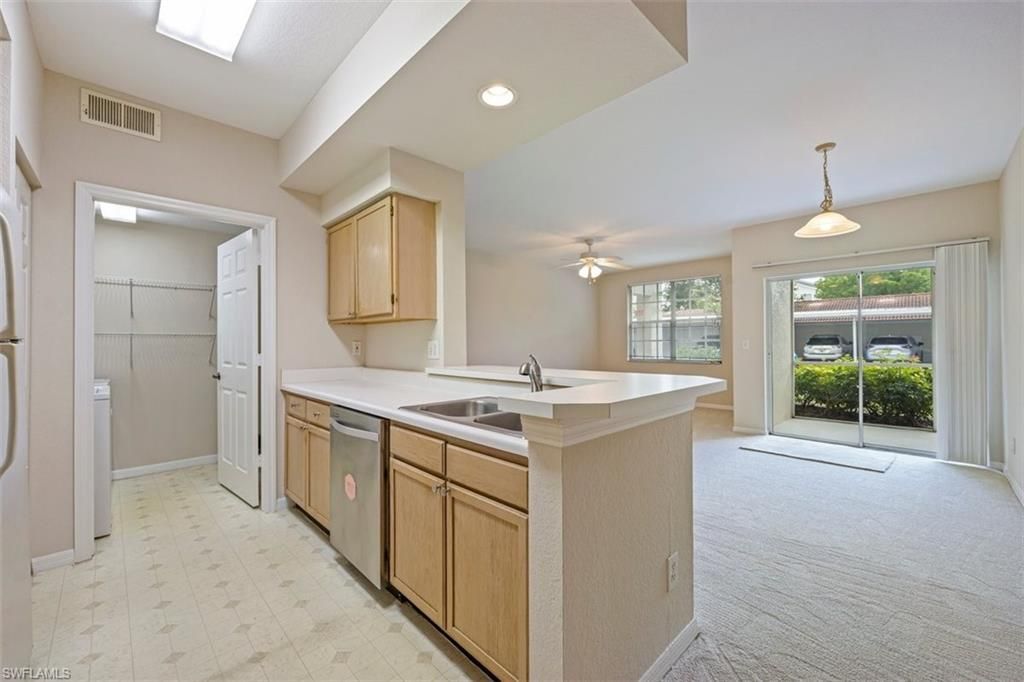 4635 Saint Croix Ln, Unit 1218, Naples, FL 34109 Photo