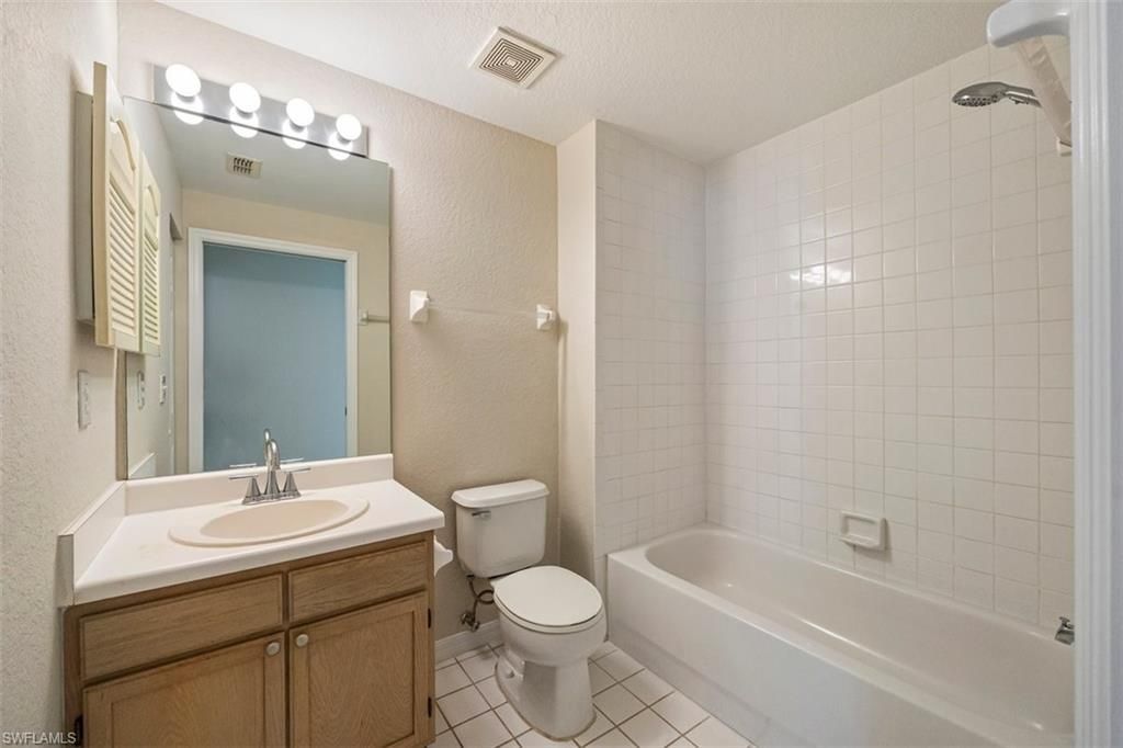4635 Saint Croix Ln, Unit 1218, Naples, FL 34109 Photo