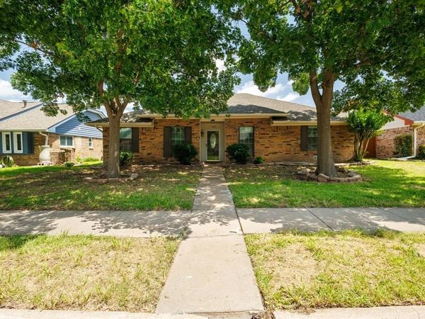 7305 Ridgeview Drive, Rowlett, TX 75089