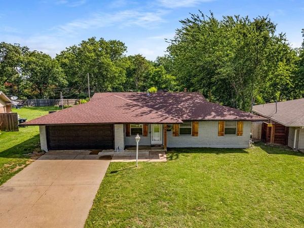 405 Harriett Street, Arlington, TX 76010