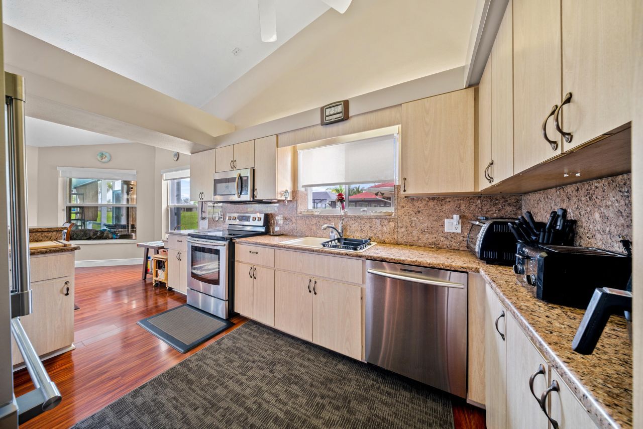 1341 SW Abingdon Avenue, Port Saint Lucie, FL 34953 Photo