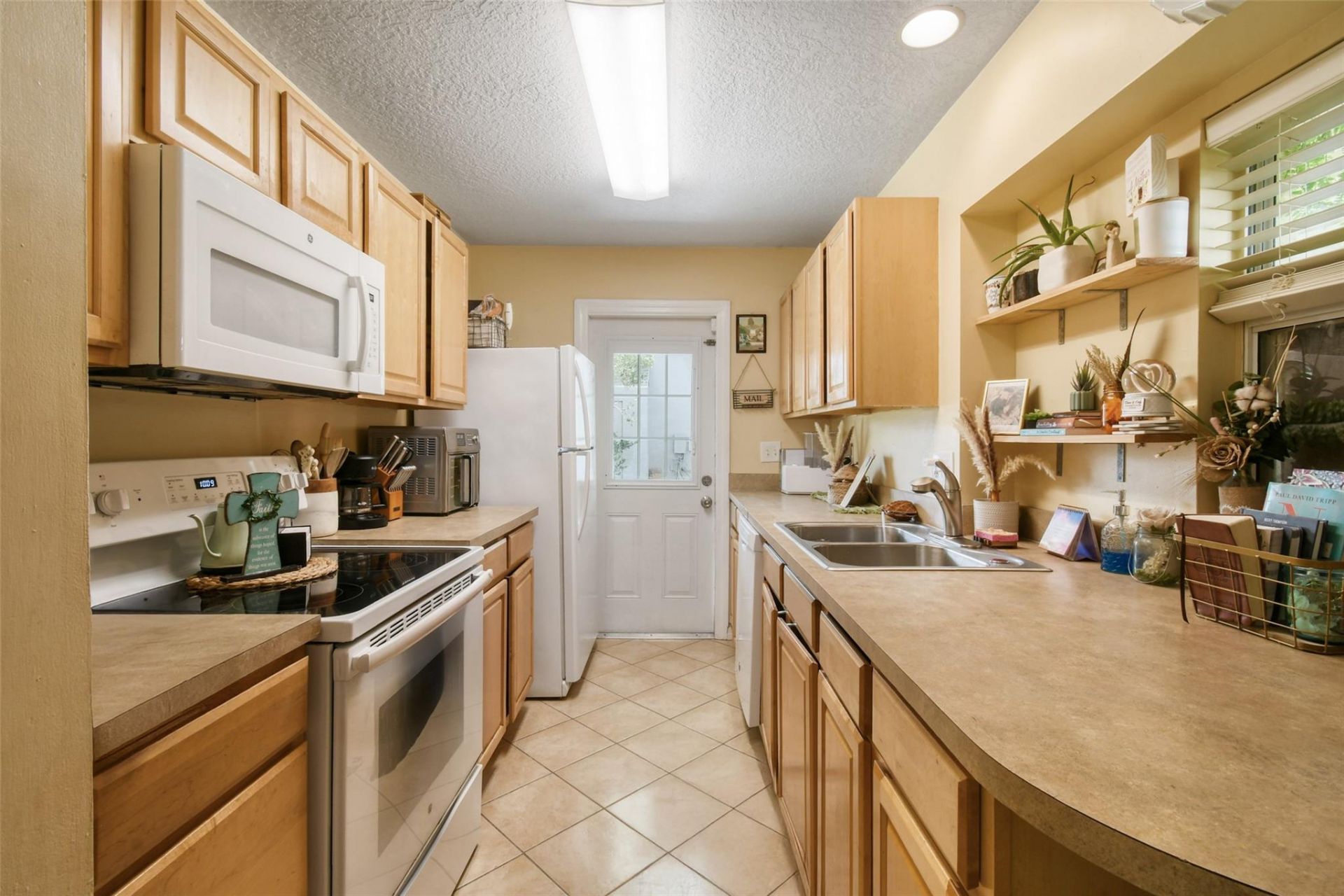 118 SW Ray Avenue, Port Saint Lucie, FL 34983 Photo