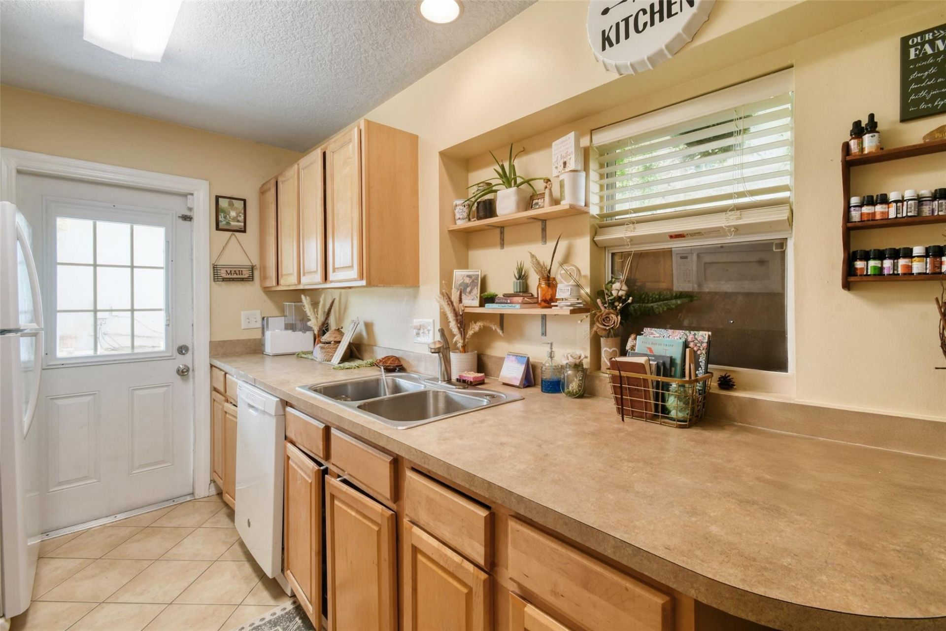 118 SW Ray Avenue, Port Saint Lucie, FL 34983 Photo