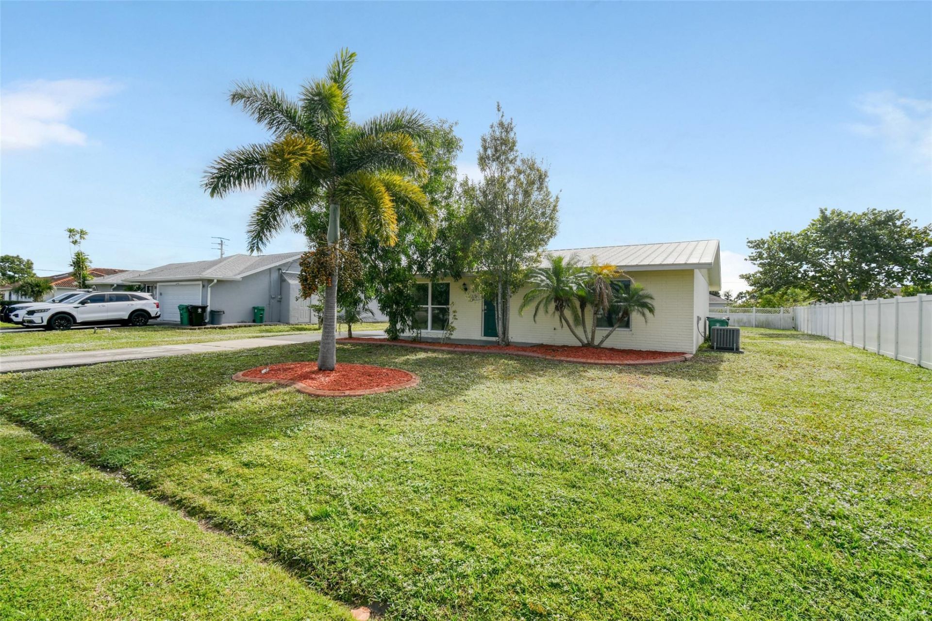 118 SW Ray Avenue, Port Saint Lucie, FL 34983 Photo