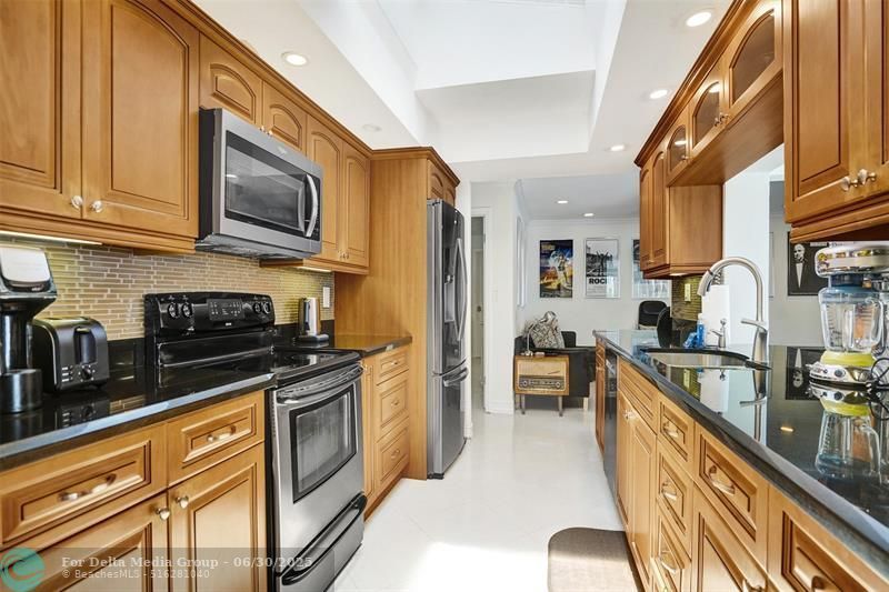 2051 Coral Reef Drive, Lauderdale by the Sea, FL 33062 Photo