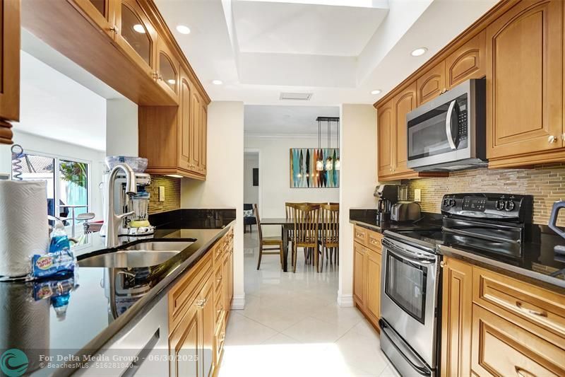 2051 Coral Reef Drive, Lauderdale by the Sea, FL 33062 Photo