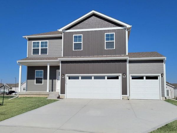 2834 NW 29th Street, Ankeny, IA 50023