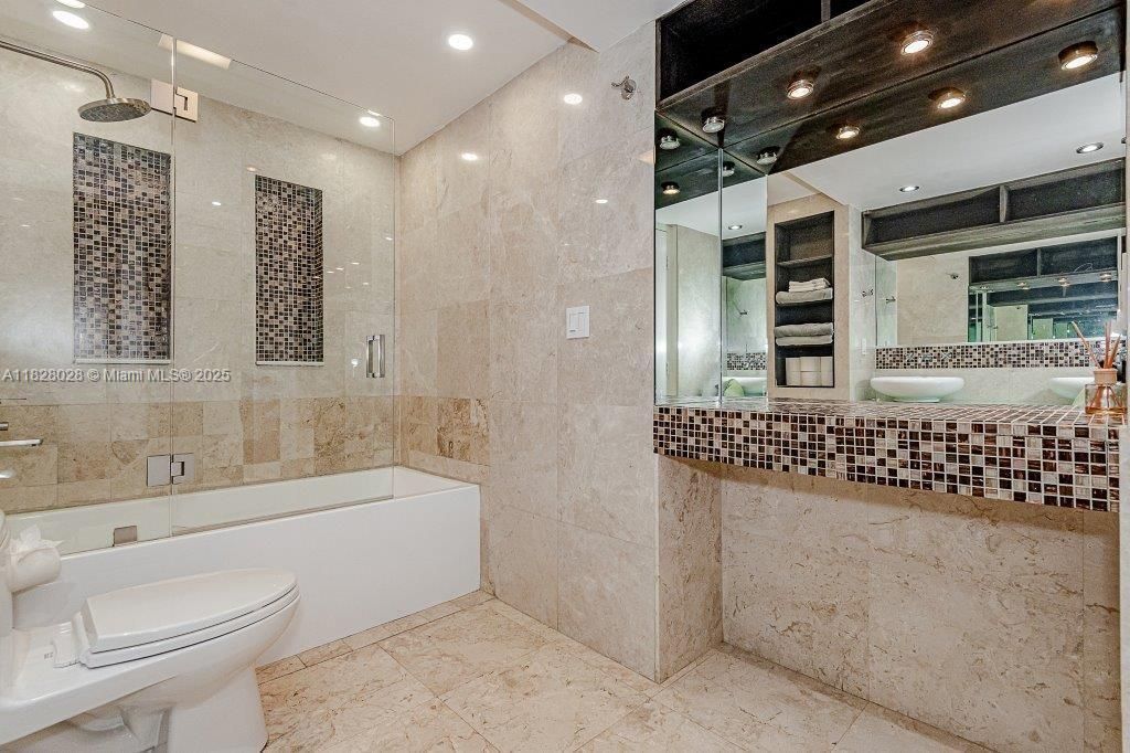 2301 Collins Ave, Unit 705, Miami Beach, FL 33139 Photo