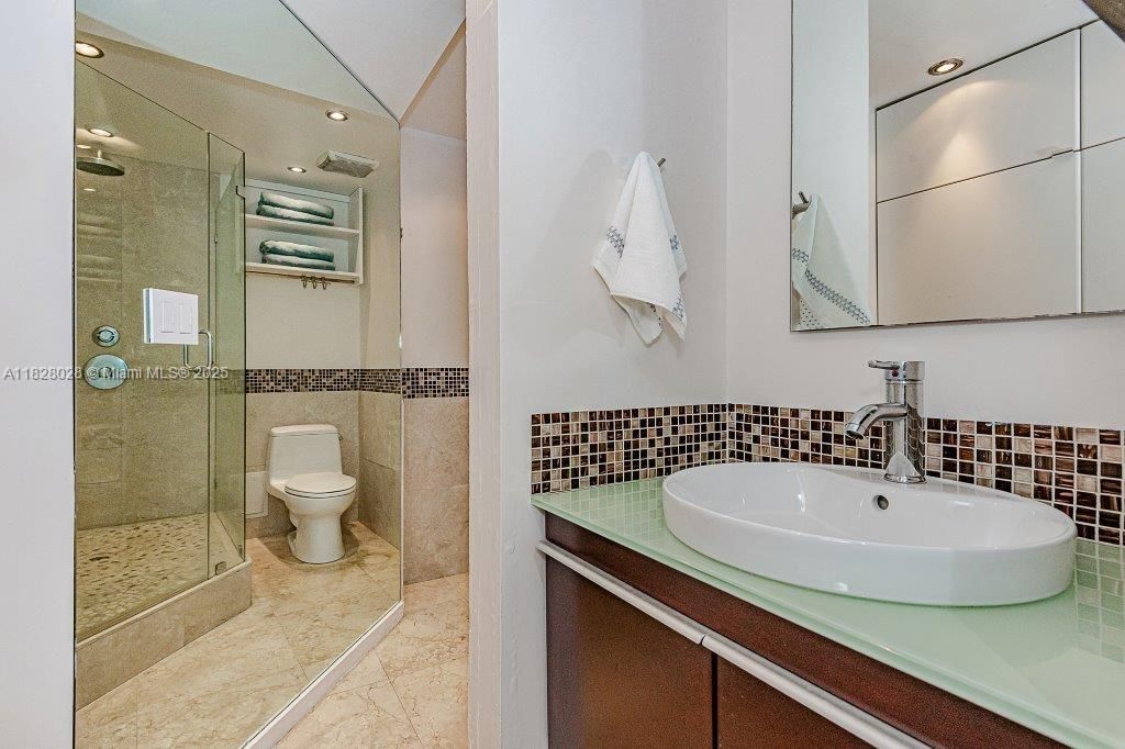 2301 Collins Ave, Unit 705, Miami Beach, FL 33139 Photo