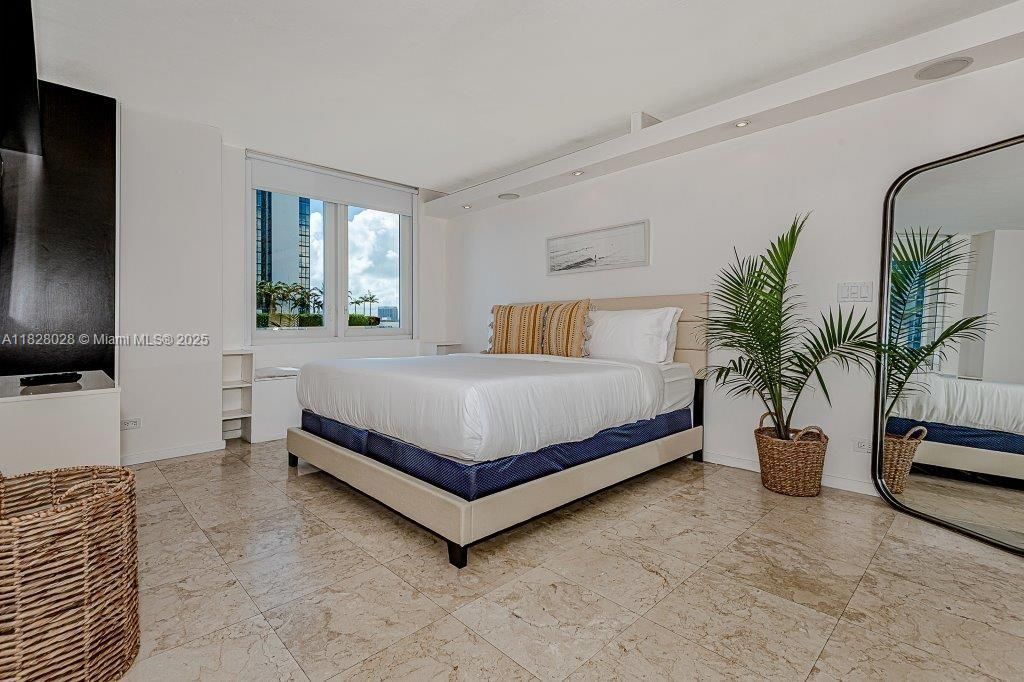 2301 Collins Ave, Unit 705, Miami Beach, FL 33139 Photo