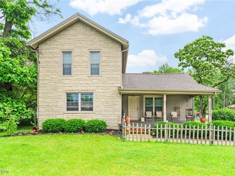 337 Youngstown Kingsville Road SE, Vienna, OH 44473 Photo 1