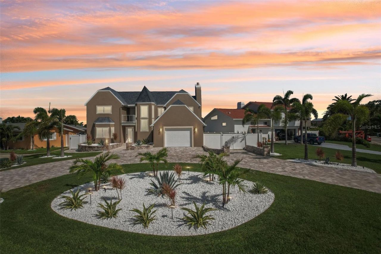 311 22nd Street, Belleair Beach, FL 33786 Photo