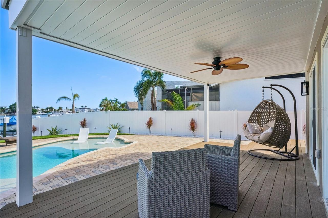 311 22nd Street, Belleair Beach, FL 33786 Photo