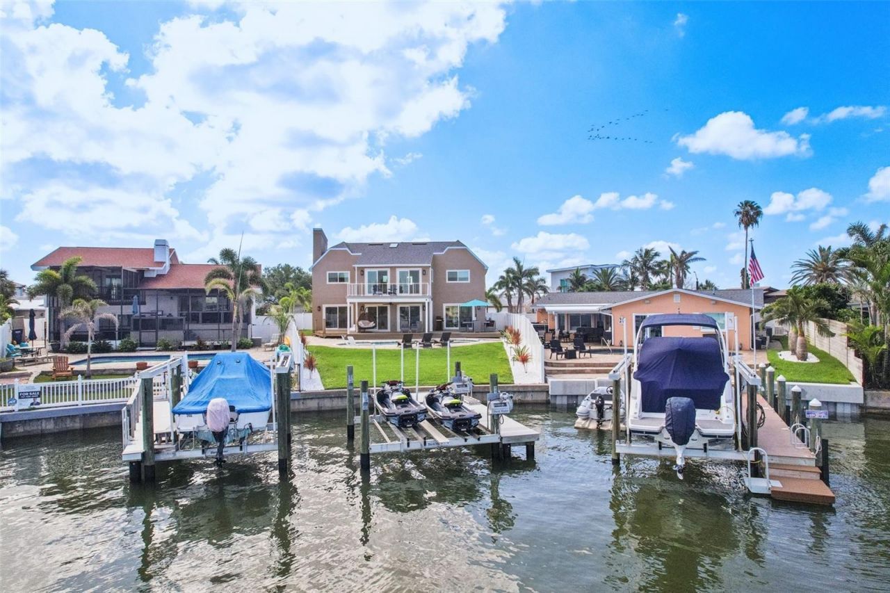 311 22nd Street, Belleair Beach, FL 33786 Photo