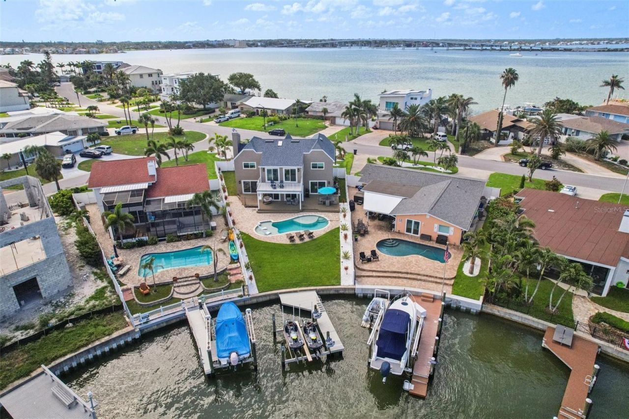 311 22nd Street, Belleair Beach, FL 33786 Photo