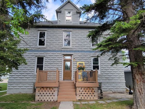 108 ROOSEVELT AVE Avenue , Maddock, ND 58348