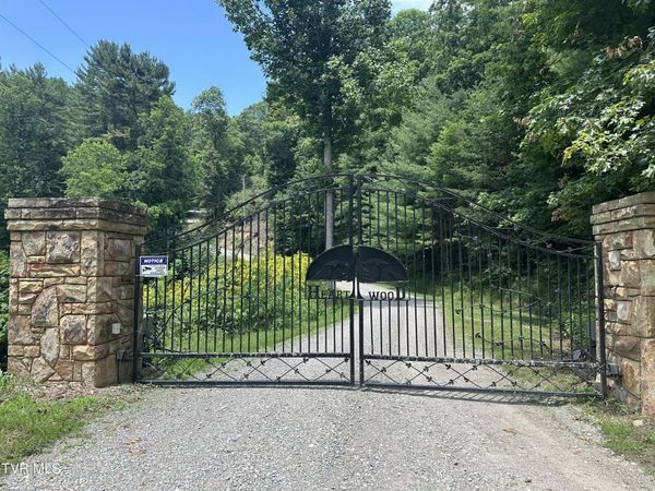 N Heaton Branch Road, Butler, TN 37640