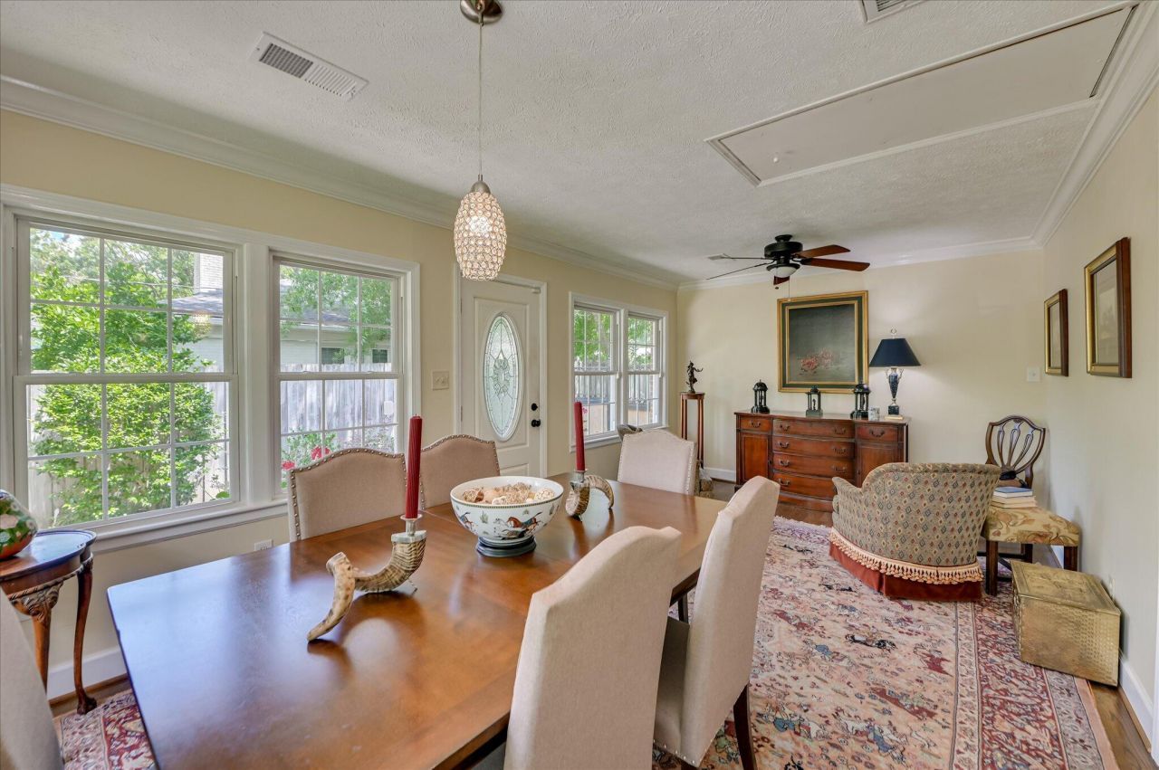 215 SE Barnard Avenue Photo 12