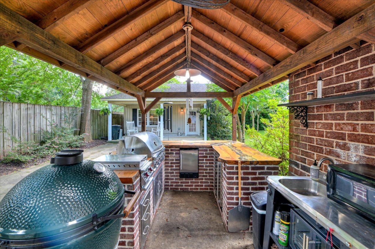 215 SE Barnard Avenue Photo 28