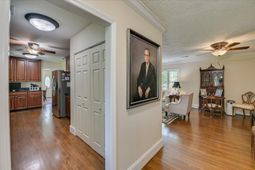 215 SE Barnard Avenue photo 4