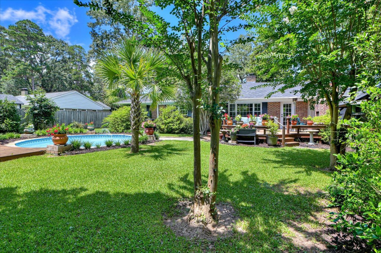 215 SE Barnard Avenue Photo 41