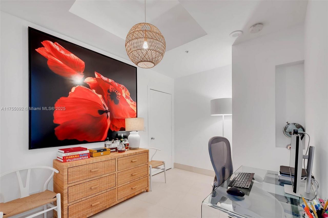 848 Brickell Key Dr, Unit 4002, Miami, FL 33131 Photo