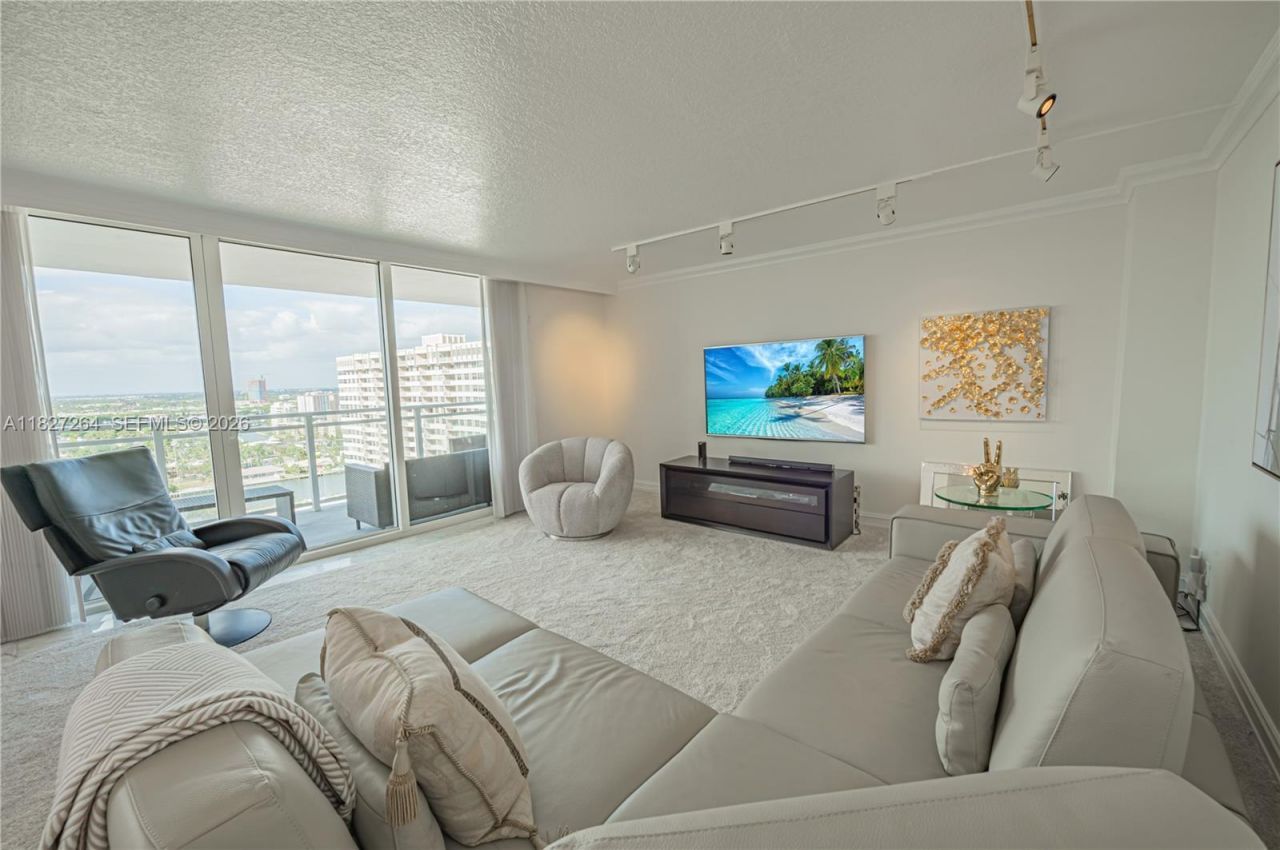 2030 S Ocean Dr, Unit 2126, Hallandale Beach, FL 33009 Photo